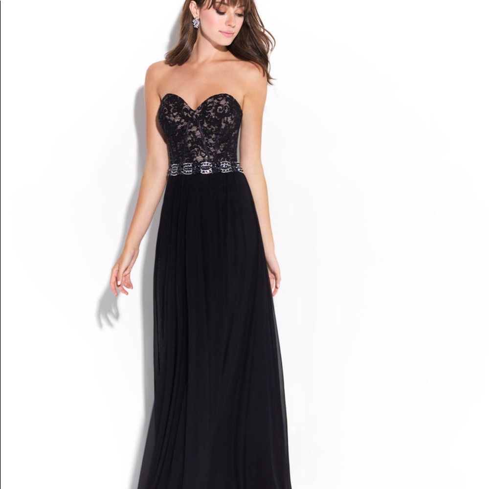 Madison James Black prom dress